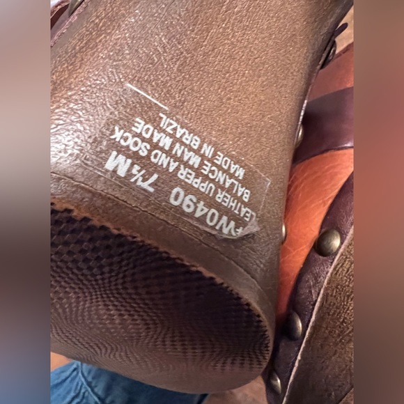 Slip on clog heels. Size 7.5 Great look and style. Brown. Platform style. - Picture 7 of 13